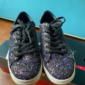 🌺 Sketchers Street Sneakers 🌺